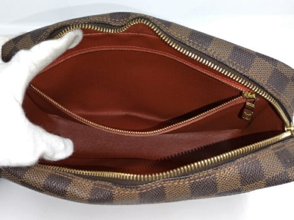 2000803251600600 10 Louis Vuitton Trocadero Daiye Leather Shoulder Bag