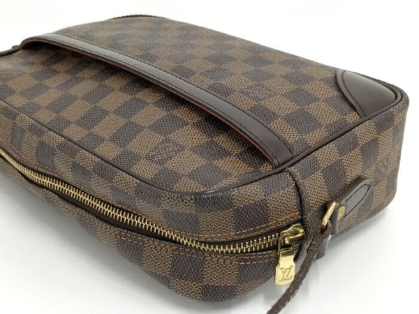 2000803251600600 3 Louis Vuitton Trocadero Daiye Leather Shoulder Bag