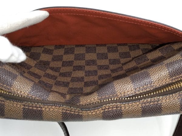 2000803251600600 8 Louis Vuitton Trocadero Daiye Leather Shoulder Bag