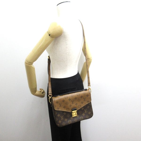 2101217849111 5 Louis Vuitton Womens Pochette Metis 2 Way Shoulder Bag PVC Coated Canvas Monogram Brown