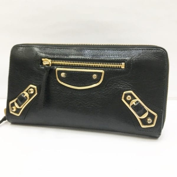 125 20240125 a 10 01 BALENCIAGA long wallet Black Continenta