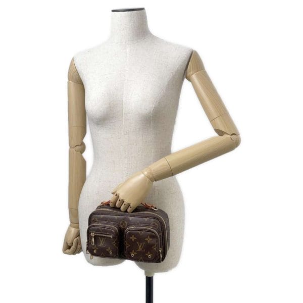 9359277 05 Louis Vuitton Utility Crossbody Shoulder Bag Monogram Brown