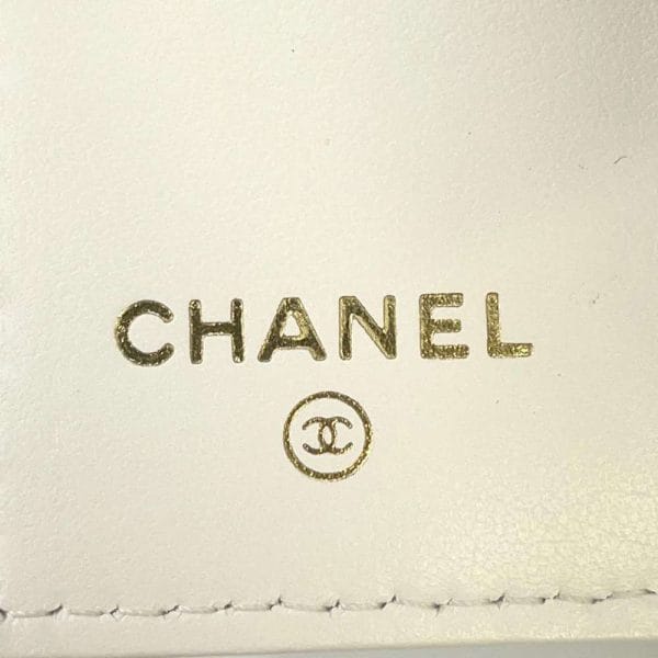 9558809 13 CHANEL Matelasse Cocomark Small Flap Wallet White