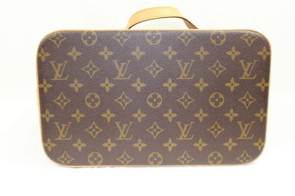 imgrc0072622940 Louis Vuitton Amfar Three Shoulder Bag Monogram Suede