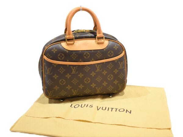 imgrc0086455393 Louis Vuitton Trouville Handbag Monogram Brown