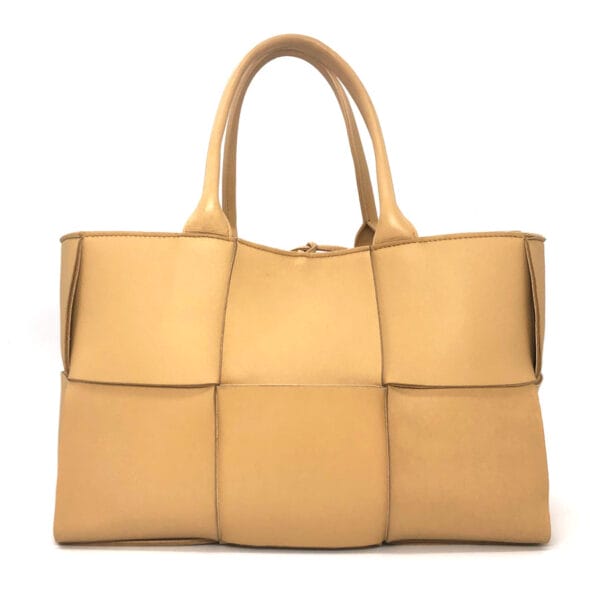 z0112 2 Bottega Veneta Leather Tote Bag Beige